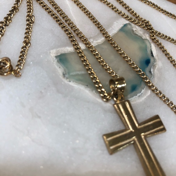 14k GF cross with 26” chain - Picture 4 of 8